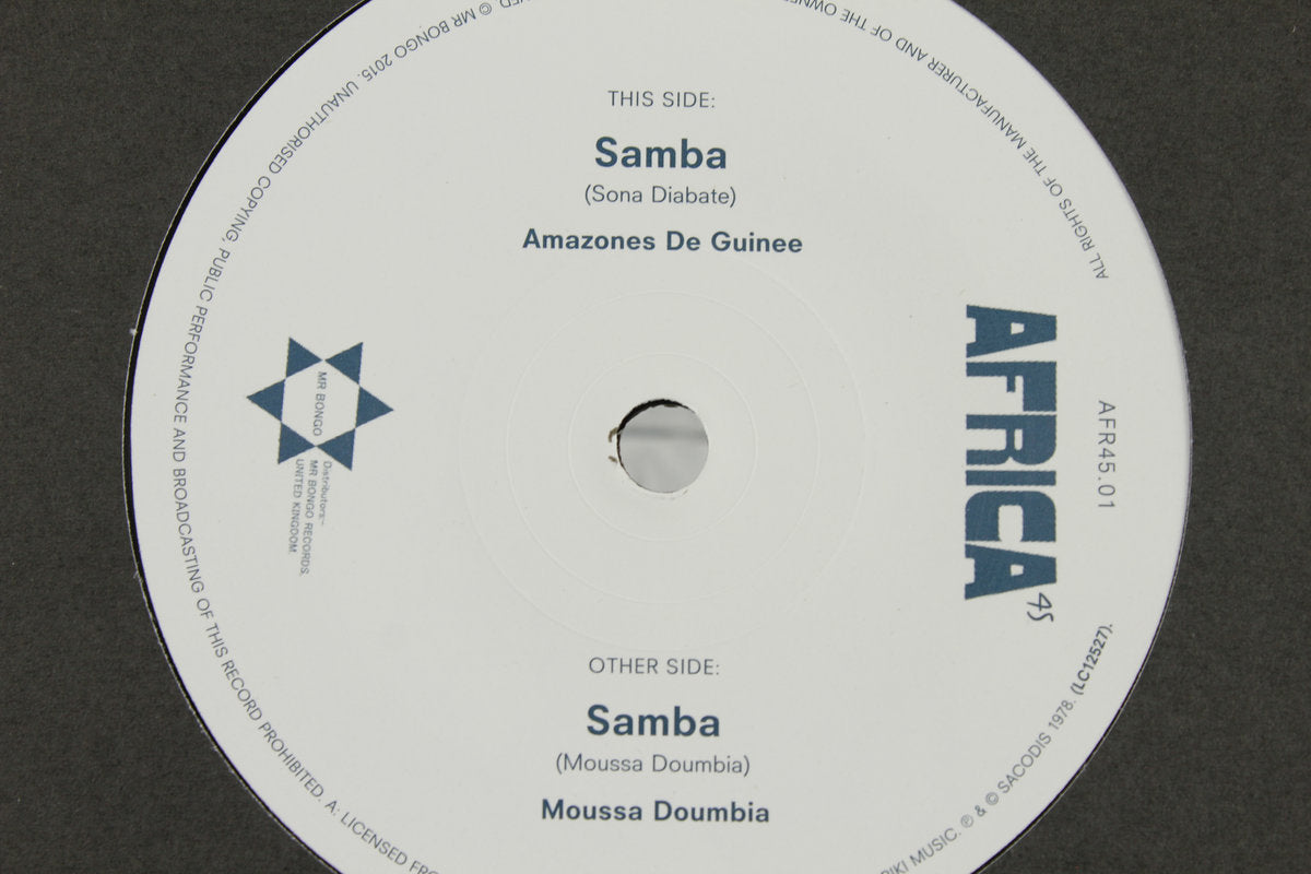 AMAZONES DE GUINEE – SAMBA/MOUSSA DOUMBIA – SAMBA – 7" VINYL